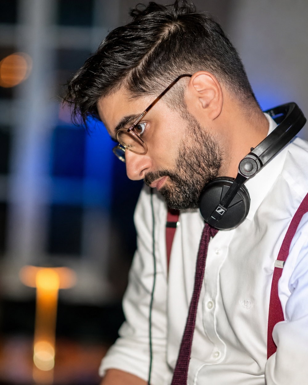 DJ Alpi am Pult während der Party